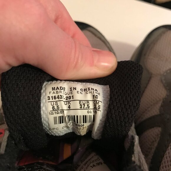 Nike Womens Trail Running Shoe Light Grey Hiking ACG All Trac 6.5 NEW OLD STOCK - Picture 4 of 11